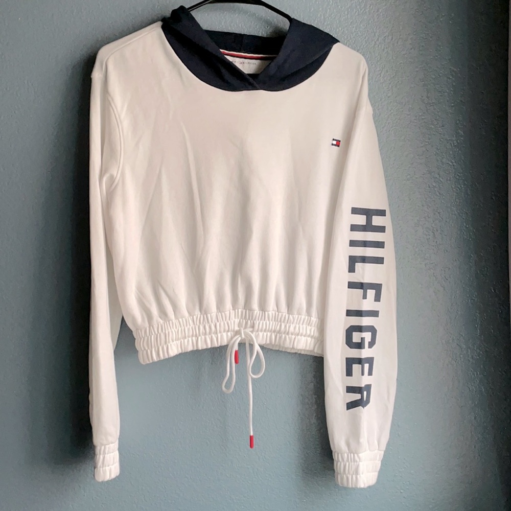 tommy sweatshirt